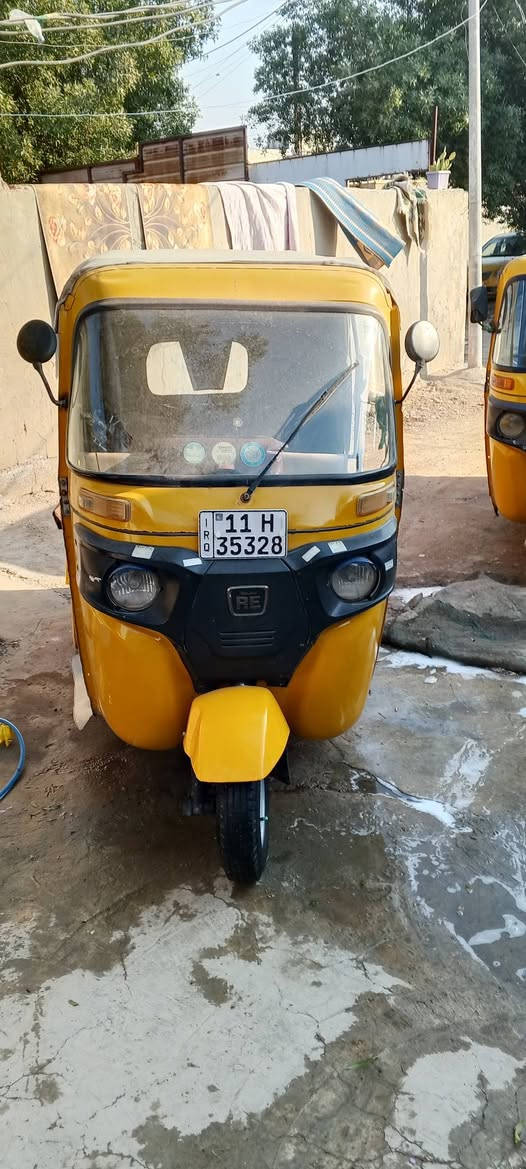 سلام عليكم تكتك للبيع موديل 2019شعر12 يوم30يعني عشرين رقم وسنويه    تحويل ثاني يوم   كهربائية كله شقال تكتك احل من الصورة اي ستفسار رقمي *********** التكتك اريده يخمسه 800وبيه مجال مكاني بغداد الشعب
