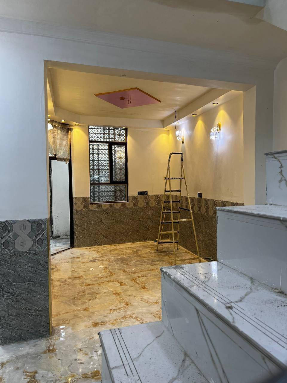 دار للبيع ملحق الاخلاص 50م طابق ونص بلوك سعر 50 مليون قفل ***********
