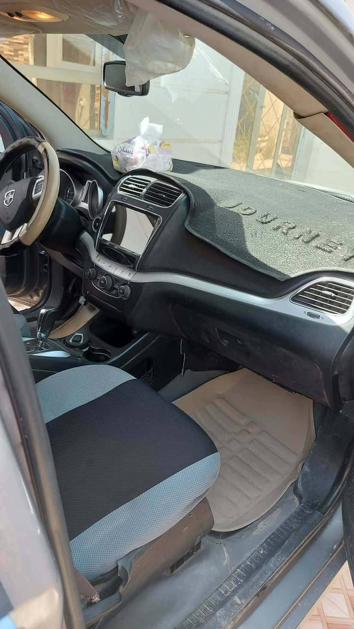 السلام عليكم 
‏‪جورني ١٦ رقم بغداد محرك ٢٤٠٠ تبريد ٣قطع ٧ راكب بيه كم قطعه صبغ ابيع احزام حادثة خلفي رقم بغداد تحويل مباشر 
السعر 105 وبيه مجال 
***********
