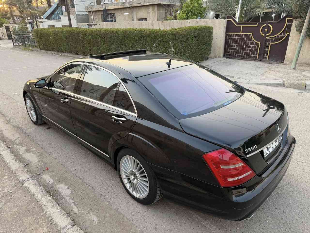 Mercedes-Benz S550 2008 AMG 🇩🇪
-------------------------------------
#السعر : 215$ وبيه مجال 
‏
#رقم الهاتف : ***********

#رقم السيارة : صلاح الدين مشروع وطني هزه وسنويه جديده بأسمي 

#مكان السيارة : بغداد 
-------------------------------------
سلام عليكم 
للبيع  او مراوس مرسيدس موديل 2008 كت كامل AMG من الشركة باب طويل داخل اسود بلاد سيارة مكفوله وارد يابان صبغ رش فقط جاملغ خلفي من اليابان فقط ماشية 178 الف كيلو متر حقيقي  
تفاصيل👇🏻👇🏻
1_ بصمة⁩ تشغيل
2_محركV8  +كير مكفولات ⁦⚔️⁩
3_تبريد 3 قطع +ثلاجة⁦❄️⁩
4_كروز سرعة🔒 
5_ سلايت ⚔️
6_  شاشة  🖥
7_ مري قلاب مع البك
8_تنتة كنتارة بلادي    ⁩
9_انارة ترحيب💡 خارجية وداخلية ⁦⚔️⁩
10_شاشة اعطال💬
11_كشنات امامي خلفي كهرباء ⁦⚔️⁩
12_لايت زنون 
13_ مري شفط
14_ ايرباكات سليمة 
15_ويل 18 اصلي بلادي  ⚔️⁩
16_سستم صوت harmen gardon 
17_صدر امامي خلفي جديد ⁦🛠️⁩
18_حساس مطر💦
19_هزة وفحص جدد+سنوية جديدة  بسمي
20_لايت اوتو   ⚔️
21_ وضعيات قيادة ايكو سبورت وعادي🔥
22_ناظور ليلي 
23_كشنات تدفئة تبريد امامي خلفي 
24_شفتات ستيرن 
25_عداد 320 
26_ابواب شفط 
27_صندوق كهرباء 
28_بردات جانبية 
29_رادار امامي وجوانب و 360
30_ستيرن كهربائي متحرك 
31_دخول ذكي بدون مفتاح 
32_حساسات امامي خلفي 
33_دبل جام بلورايز بلادي 

 
-------------------------------------

