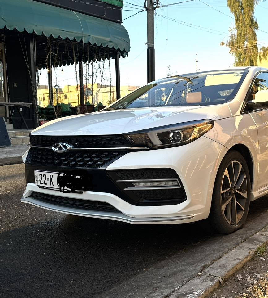 السلام عليكم 
شيري أعلى فئة Lux 
1 شيري اريزو 6 موديل 2022
2 حجم المحرك 1.5 تيربو
3 كير اتو ماتيك 9 نمر
4 8 ايربك
5 سلايد روف
6 حساس خلفي
7 لايت ليد
8 كشاف ليد
9 بك لايت ليد
10 ويل 17
11 مفتاح التشغيل بصمه
12 شاشه كبيره
13 كاميرا دواره
14 4 كاميرات360 درجه
15 اناره داخليه ليد
16 كشنات جلد
17 كروز سرعه
18 اوضاع قياده 2 نورمل وسبورت
19 تبريد لمس
20 تشغيل عن بعد
21 تبريد قطعتين
22هاند بريك بصمه
23 مرايه كهرب
24 نظام مانع انزلاق
25 اتو هولد
26 فتح النوافذ عن بعد

حالياً ماشيه السياره 49 الف
( مكفوله كفاله عامه عدا زلخة صغيرة في الدعامية) 
سعر السيارة ١٢٥ 
وضمان شركه 6 سنوات السراب اوتو 
السياره موجوده بأربيل 
***********
