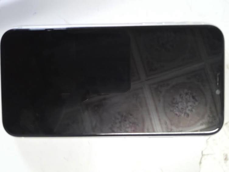 ايفون 11 عادي ذاكره 128 بطاريه 82 جهاز مكفول ولا داخل تصليح السعر 250 وبي مجال خاص موجود ورقم ***********
