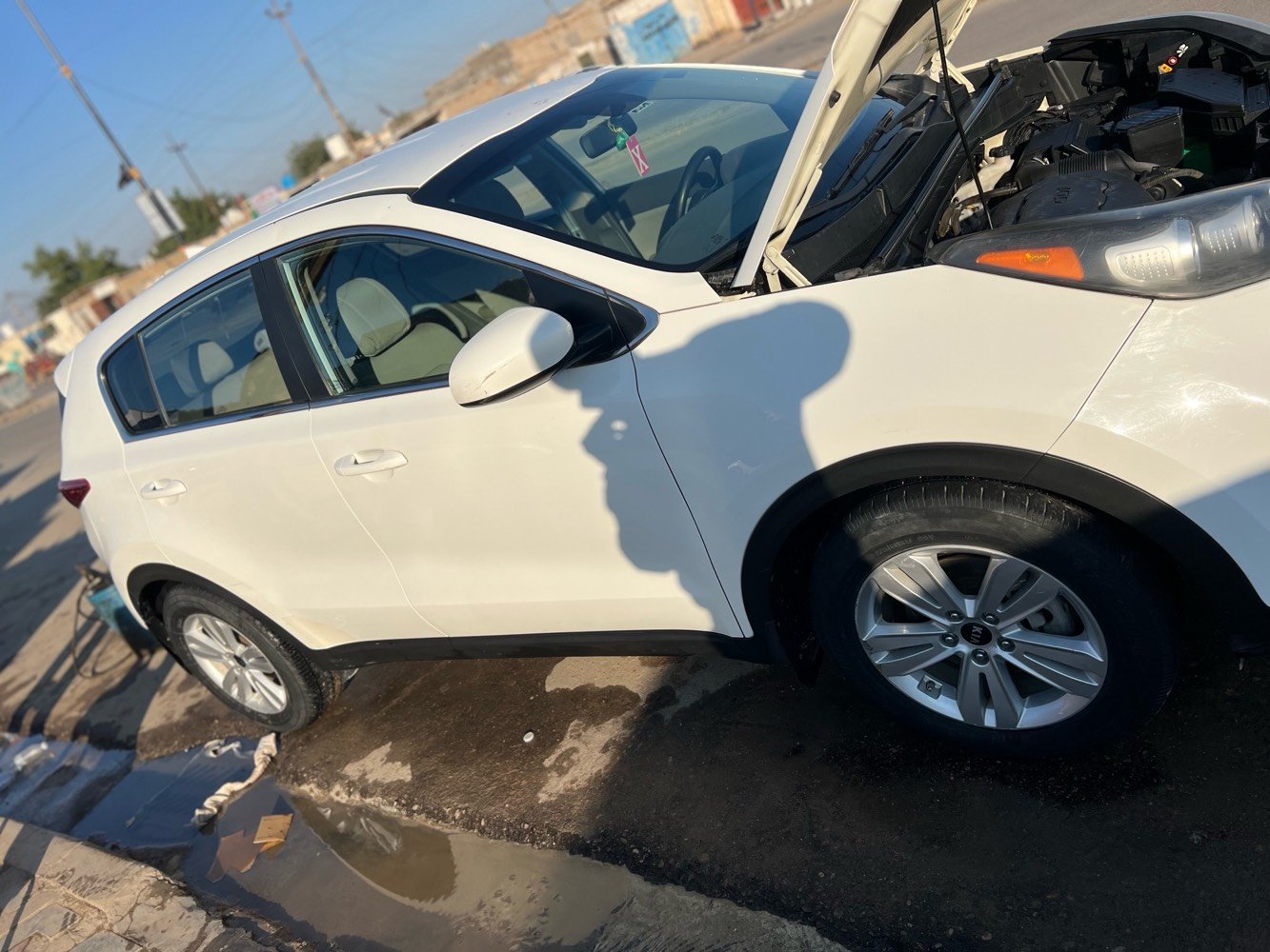 العماره  ابو رمانه  
كيه سبورتج موديل 2017
ماشيه ٣٠ وارد أمريكي 