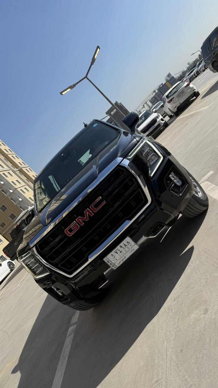 السلام عليكم ،

جي ام سي يوكن 
SLE

2022

ضمان شركة المنصور
ماشية ٧٦ الف كيلو
رقم بغداد

بدون صبغ
بيها بارد ببداية الجاملغ الامامي الايمن
و طخات صغار موضحة بالصور

السعر : 42,500 $

***********
***********
