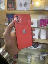 آيفون ١٢ • ١٢٨ • بطارية ٨٤%