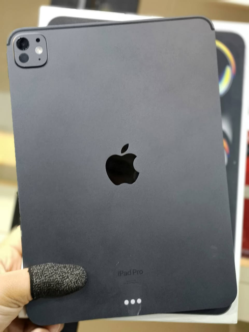 نطيحه ايباد 11 برو M4 2024 ذاكره 256 بطاريه %99 شاشه طافيه  جهاز شغال وعل فحص وشاصي بي عواج السعر 345 الف دينار ❤ اتصال ***********📞✅  العنوان النجف الاشرف
