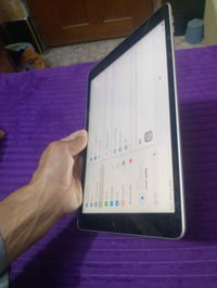 ايباد 9 • ٦٤ • نضافه ٩٠٪
