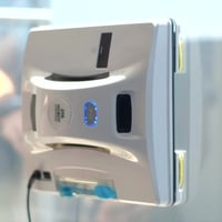 روبوت تنظيف • نوافذ زجاجية • حبل أمان