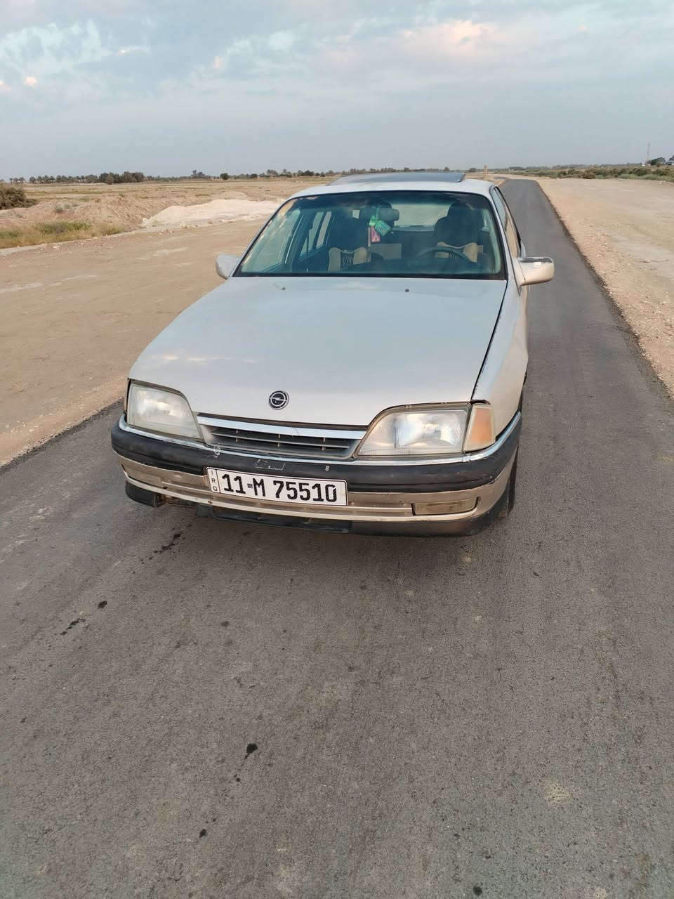 السلام عليكم سياره اوبل اوميكا للبيع موديل1993رقم ألماني بغداد السعر خاص للاستفسار على الرقم***********الخاص

