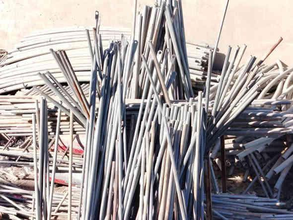 السلام عليكم  يوجد بيوت بلاسيتكيه نوع لبناني اصلي   يوجد ايضاً مال منظمه نظيف جدا  فقط حديد مع ابواب عدد 22قوس عنوان موصل قرية يارمجه ***********
0750 392 5401
