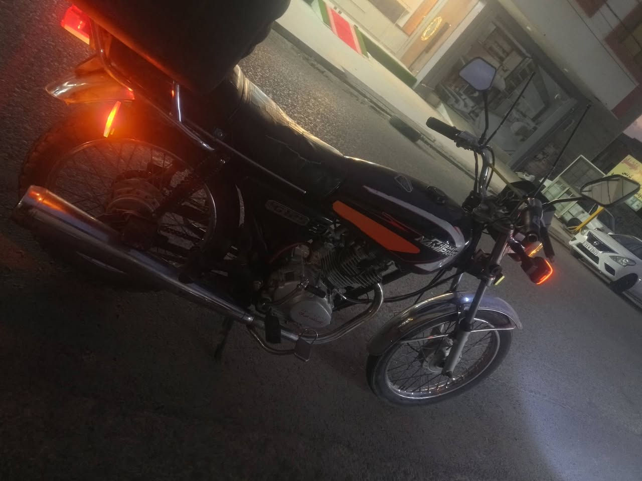 نامي برو 4 كير جديد
مزود طلقه ب معدلات كهرباء كامل شغال 
250 قفل بدون معامله


**إذا كنت صاحب هذا الإعلان وتريد حذفه لأي سبب، رجاءا أرسل رسالة إلى الدعم الفني**