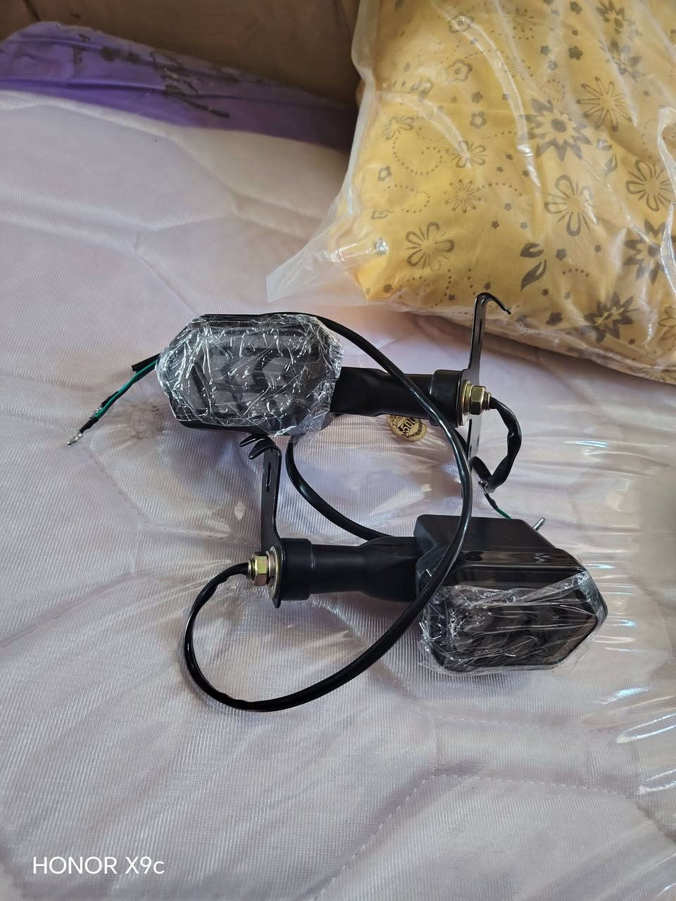 السلام عليكم شاشة للبيع
واشاير بل جيس للبيع ***********
