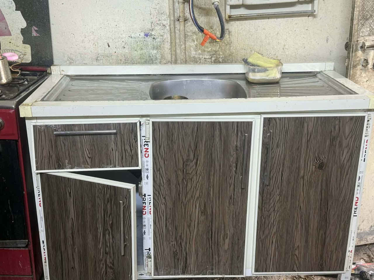 السلام عليكم اغراض للبيع اغراض بيت نضيفات كاونتر جديد شاشه مال كاميرات ستندر درين شحن اصفر الصلي مضله مال مفرغه مطبخ بدون ساحبه للتواصل خاص او عل رقم واتساب ***********
