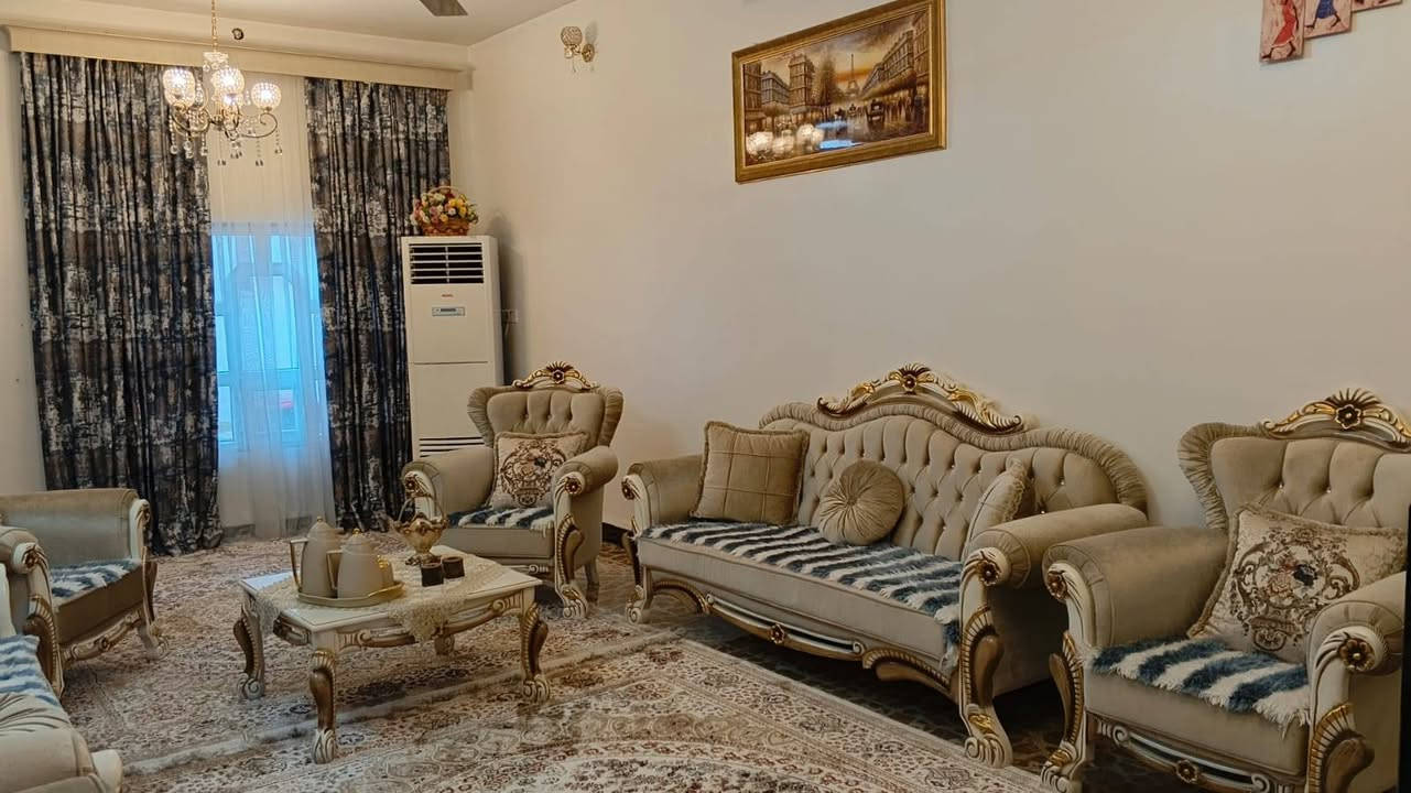 دار طابو صرف طابقين للبيع
 باسم شخص واحد 
المساحه 200 متر 
الموقع قرب البيت علي بطاقة او اسواق الشهداء 
وللاستفسار خاص مفتوح او اتصال للرقم ***********
