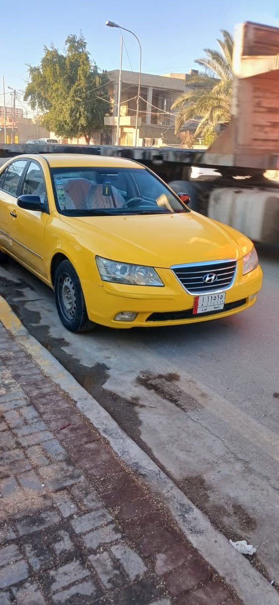 السلام عليكم سوناته خليجي 2010 مكينه 2400 كير خمس نمر سياره احله من صوره حداديه خير من الله تدفه تبريد تخم تاير جديد ***********وذا ماعجبتك عبر منشور
