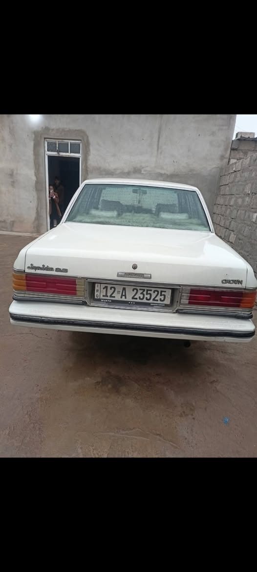 صوبر 82للبيع شرط التحويل كاربون بيه كير ومحرك شرط طخم تايرات جديد السعر 40 وبيه مجال ***********
