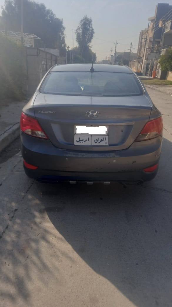 ** للبيع هونداي اكسنت وارد أمريكي
*موديل 2017
*اللون رمادي
*محرك 4 سلندر  16- GDI
*ناقل الحركة  (الگير) أوتوماتيك 6 سرعات - نوع AT 
*رقم الشاصي   KMHCT4AE4HU235863    * الضرر في أمريكا فقط الدعاميات
*الضرر في العراق تبديل الجاملغات الامامية والبوند الاصليات بتجاري فقط ( السيارة شرط مكفولة من الدعم ومن أي حادث)
*للتواصل والاستفسار *********** (واتساب)
