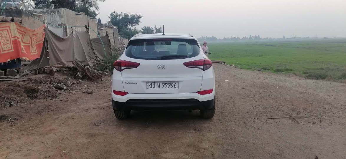 السلام عليكم توسان موديل ٢٠١٨ بأسمي رقم بغداد انكليزي هزه جديده قبل شهر
ماشيه ١٠٩ الف 
 السونار مرفق مع الصور

 السعر ١٨٥
ملاحظه السياره مراوس فقط ب سنتافي نظيفه وجاهزه بدون نواقص
كون اقل سعر
***********
العنوان النجف المشخاب
