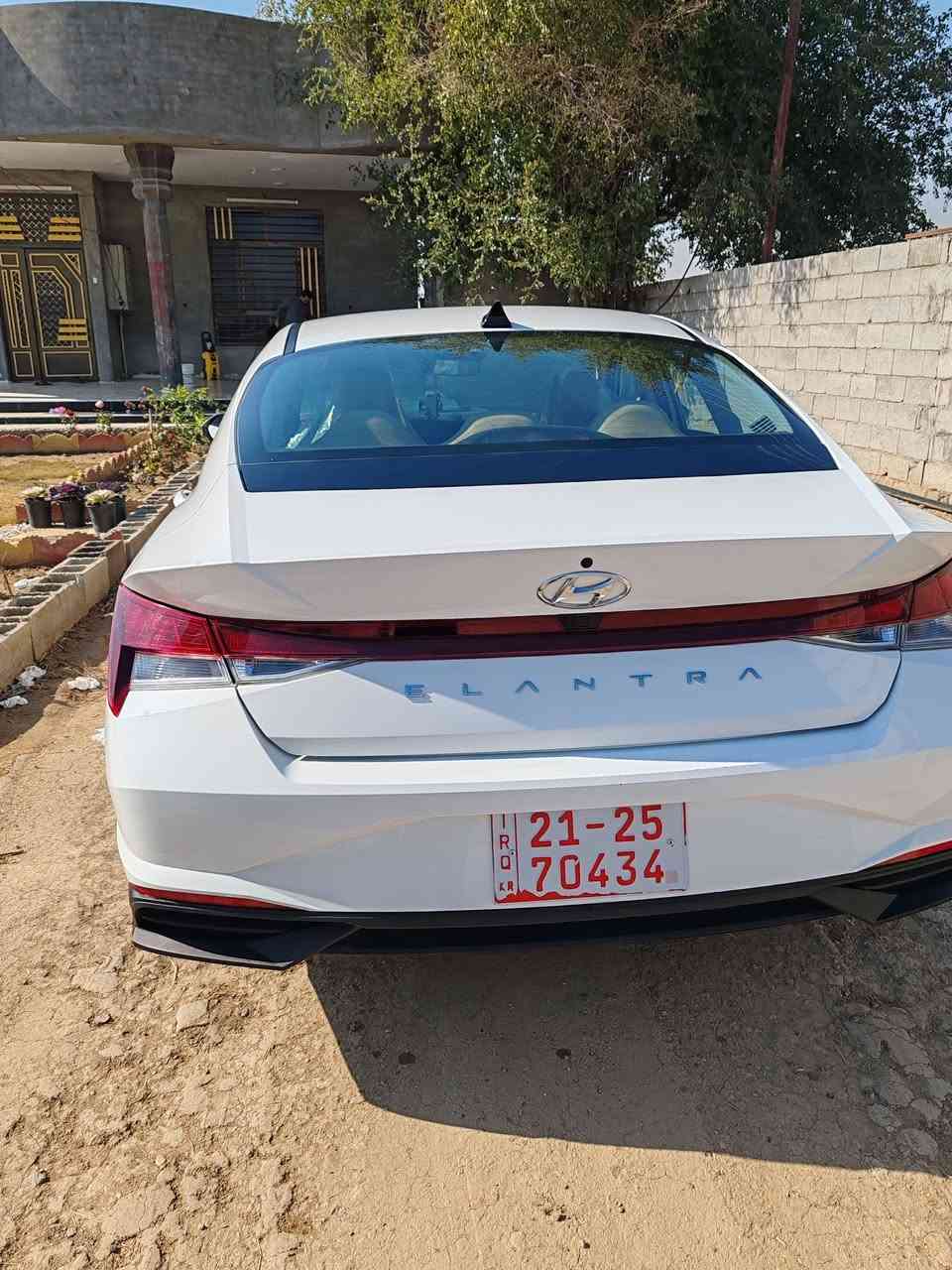 النترا موديل 2023رقم كاتي فحص سيارة جديدة ماشية 32 الف بيها ظرر بس جاملغ امامي يمنى والباب السكن بدون دواخل فول مواصفات ماعدا الفتحه شاشة متصلة تبريد بيانو لمس مكمل هزه بس تترقم سعرها 158 بيها مجال مكان السيارة اليوسفيه *********** اكو واتس اب سيارة مغلفها ارضيه وكشنات
