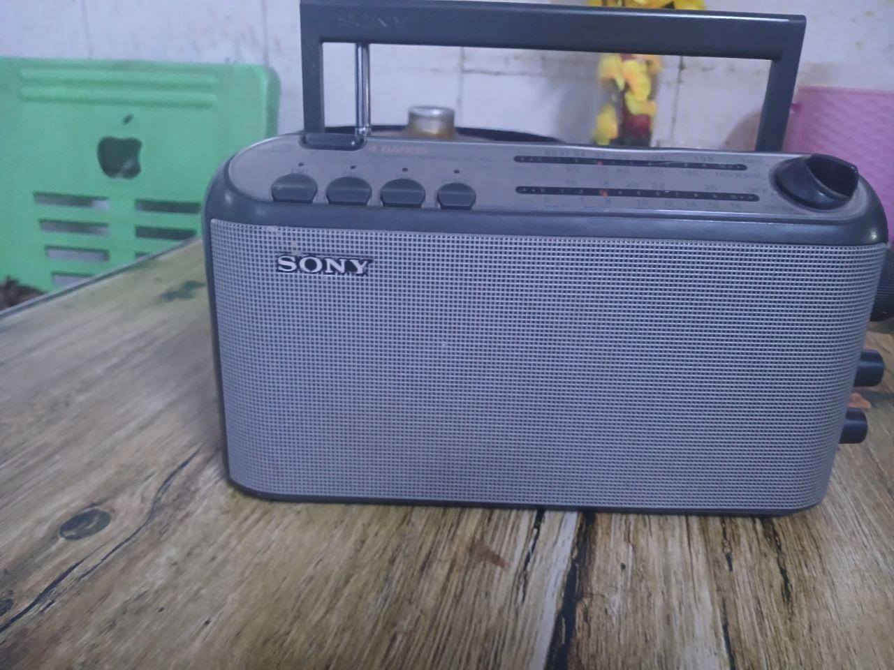 السلام عليكم مجموعة راديوات نظيفة للاستفسار ع الخاص او واتساب ع الرقم ***********
