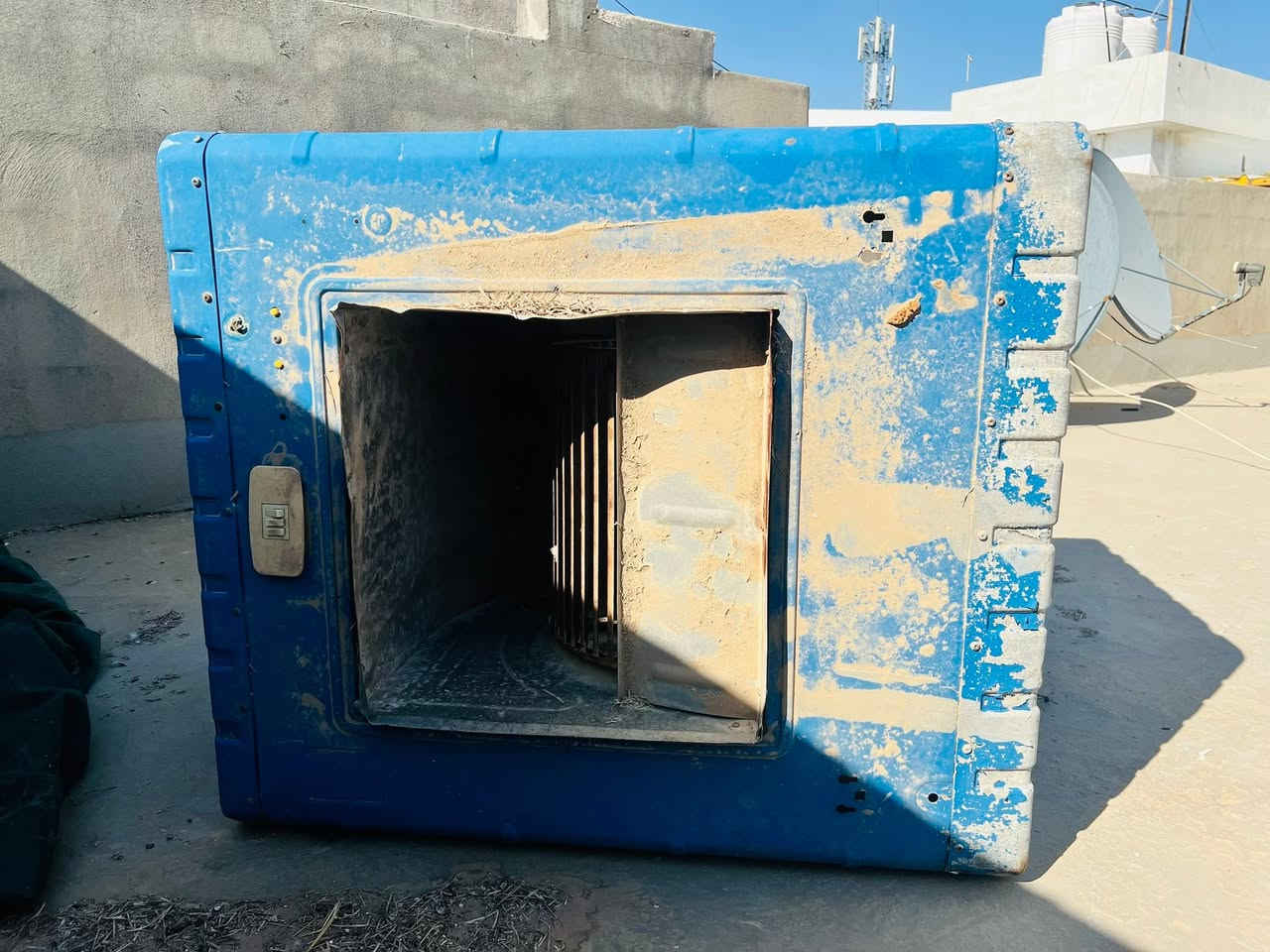 مبردة للبيع حجم ٥ونص بحاله جيدة 
مبردة قشر لون ازرق بدون أبواب


**إذا كنت صاحب هذا الإعلان وتريد حذفه لأي سبب، رجاءا أرسل رسالة إلى الدعم الفني**