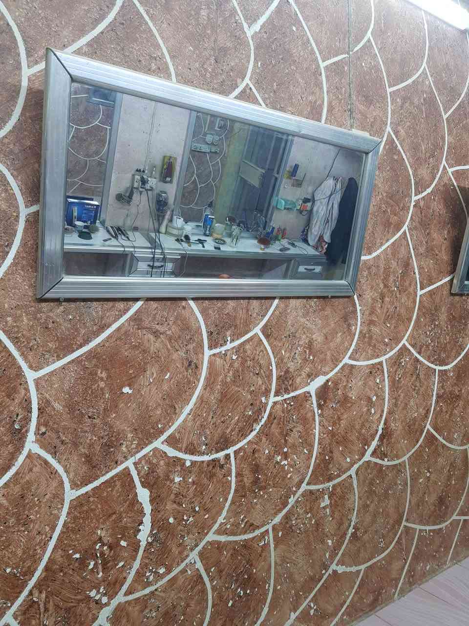 سلام عليكم اغراض محل حلاقه للبيع بغداد الحسينيه ت ***********
