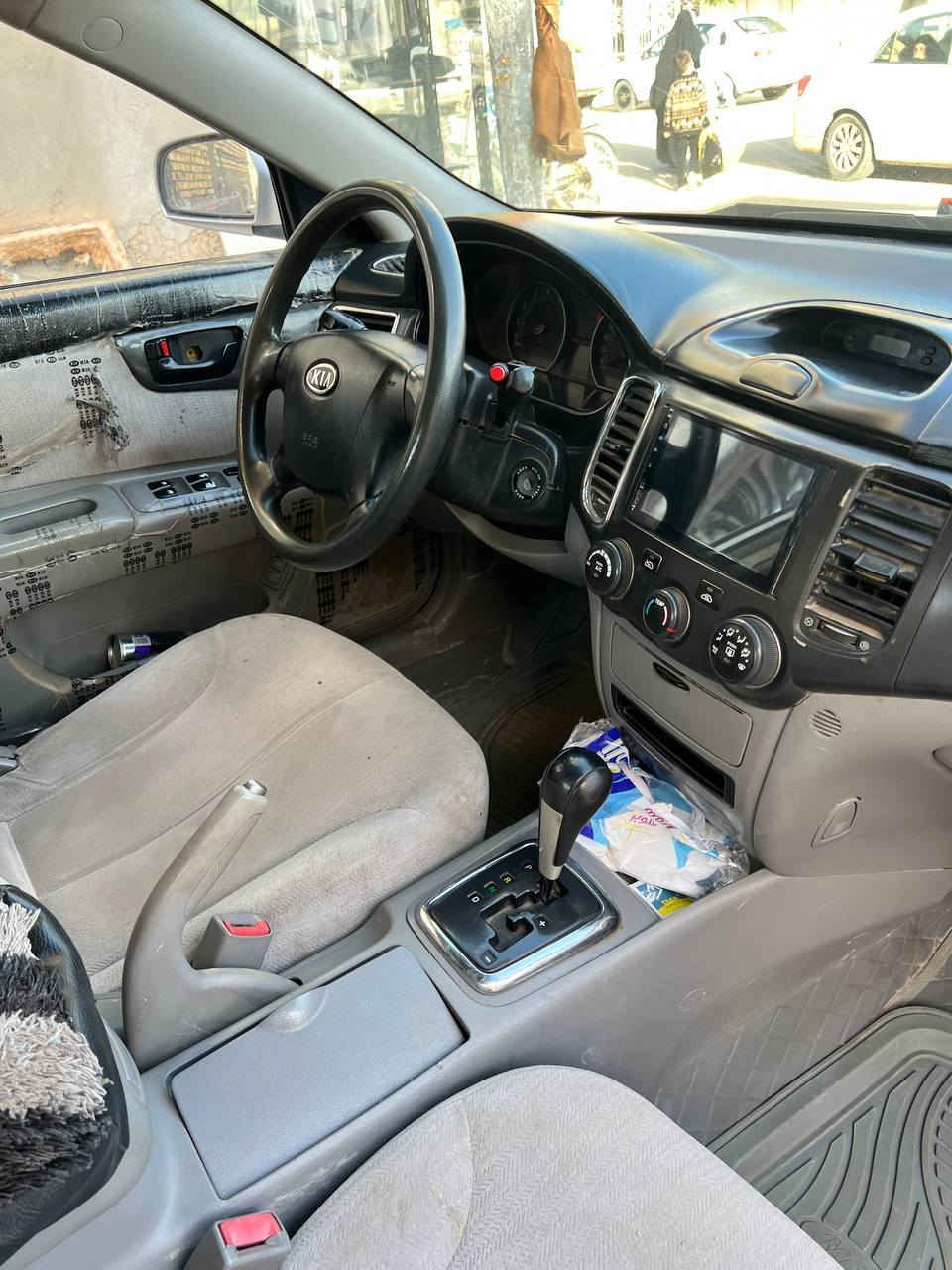 كيه اوكتما 2008 خليجيه محرك 1700 6 سلندر الرقم قادسيه الماني مميز مصبوغه عام مكفوله من الكصه والكلبه سعرها 78 ورقه وبيه مجال رقم تليفون *********** مشروطه من الكير ومحرك
