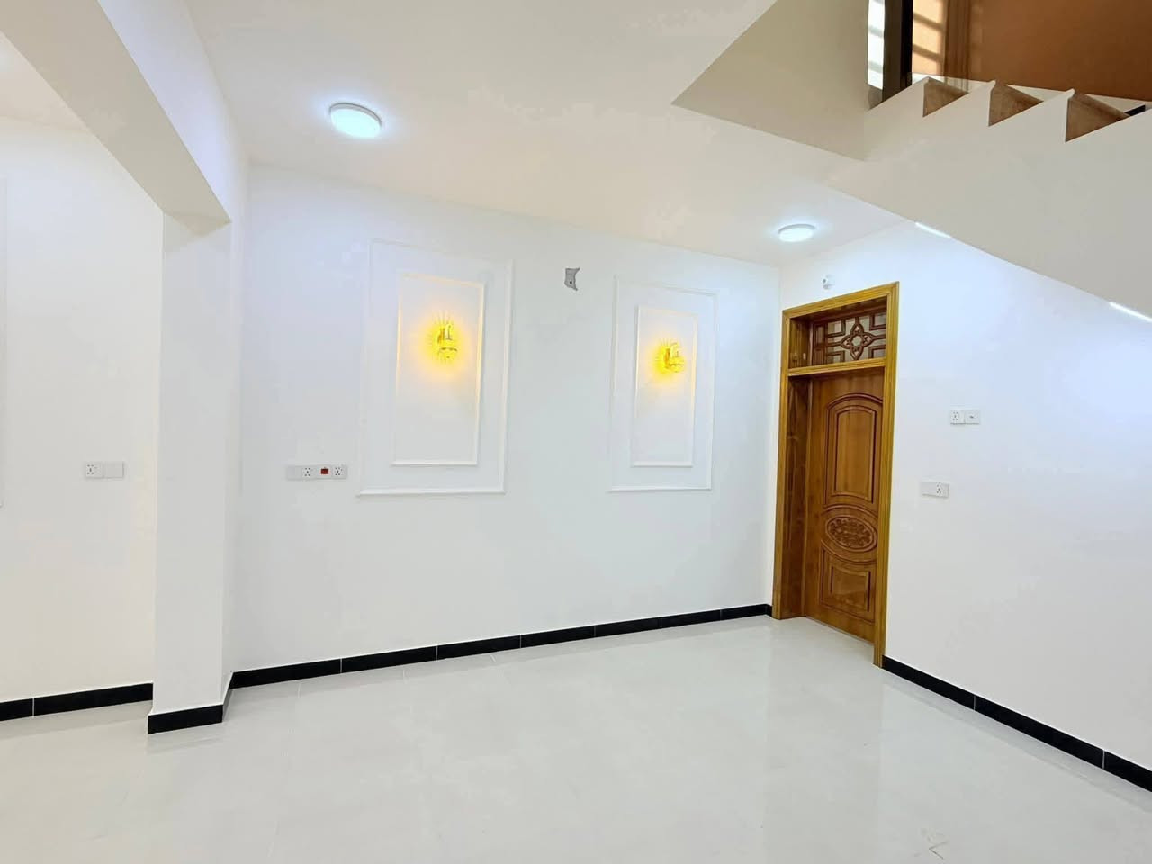 بيت 🏠 للبيع المساحه 100 متر حي النداء شارع قنبر قرب مول حكايه❄ #خلف_التجاري بناء طابوك اساس وسقف صب كونكريت البيت شغل جناي ✅ يحتوي على غرفه صاله مطبخ استقبال حمامات خارجيه وداخليه السعر 💵 72 مع المجال 💵💵 للاستفسار ***********
بيت 🏠 للبيع المساحه 100 متر حي النداء شارع قنبر قرب مول حكايه❄ #خلف_التجاري بناء طابوك اساس وسقف صب كونكريت البيت شغل جناي ✅ يحتوي على غرفه صاله مطبخ استقبال حمامات خارجيه وداخليه السعر 💵 72 مع المجال 💵💵 للاستفسار ***********
