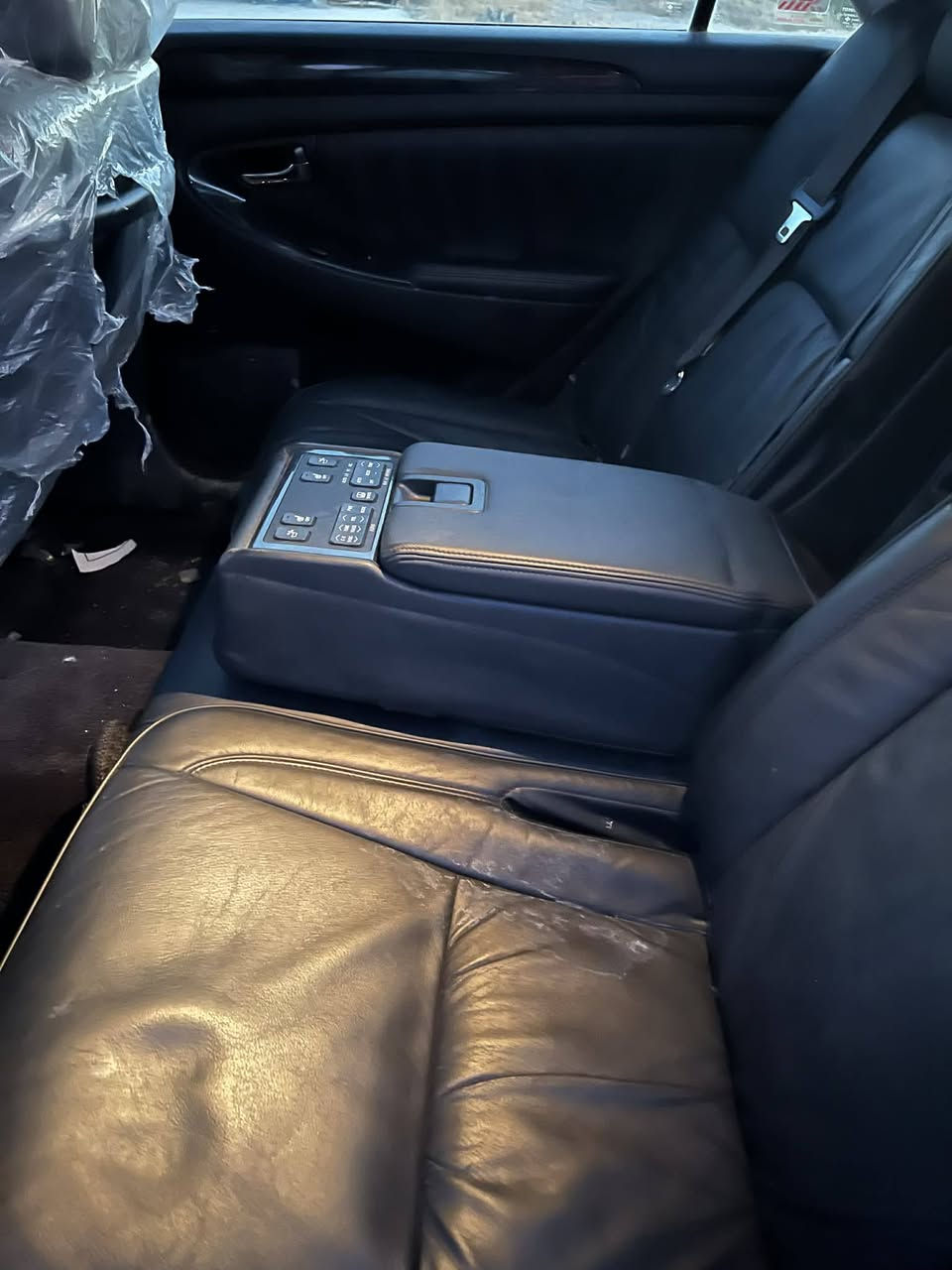 شاهینەی بڕاوە2005
فول فول مواسەفات بەشەرت هەموو شتی ئیش ئەکات تەقەو ڕەقەی نییە مەسروفی 250دینار تێدا نییە سەیارەکی تابڵی جوان و خاوێنە ماڵێ دۆستە سعر 57گەڵا کەمێک مەحەمەلەی برایانە قەرز و گۆڕینەوەمان نییە.
ژ.م ***********
شوێن:ڕانیە-پشدەر
