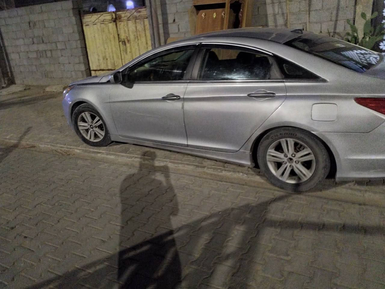 سوناتة موديل 2013 رقم بغداد سيارة نضيفة تبريد شغال ترهم قصاد و ترهم نقد رقم *********** و متواجد خاص
