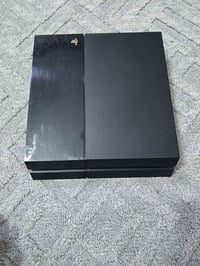 بلي  4 فات للبيع مبدل بيه هارد من ٥٠٠ للتيرا وياه واير تشغيل HD يده ال...