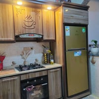 كاونتر المنيوم.مع قطعة اضافية ومكان ثلاجة وطباخ ومرشحة بدون فرن ب٤٥٠ و...