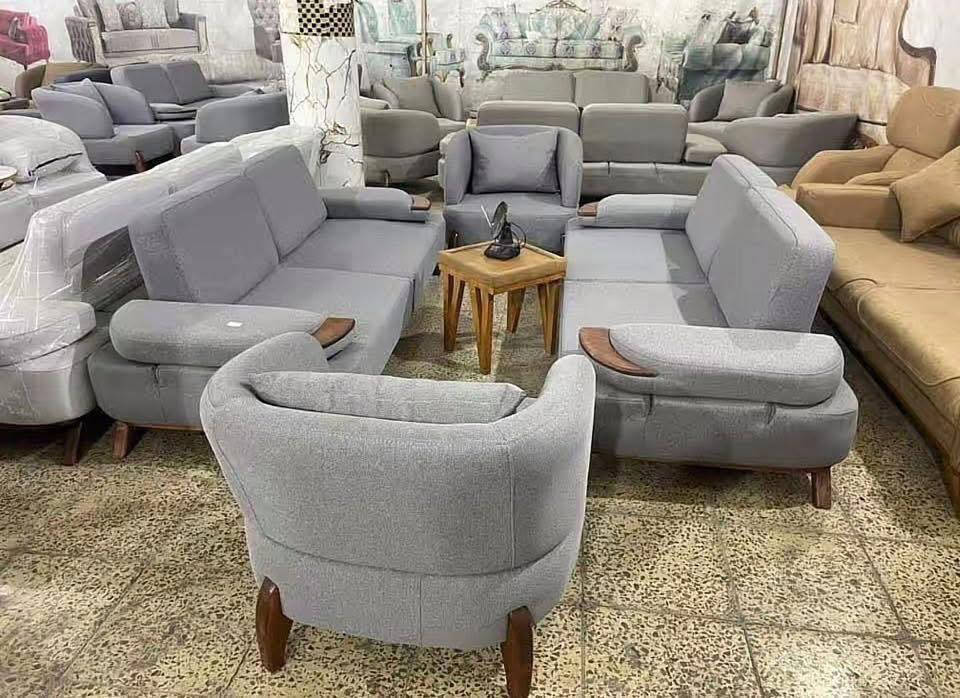 تصاميم تخطف الأنظار. زورونا في أنتيكا للأثاث واكتشفوا الفرق بأنفسكم."

"راحة ملكية.. بتصاميم عالمية. 🛋️✨
جدد صالة بيتك بتخم من 'أنتيكا للأثاث المستورد'. جودة تستحقها، وسعر يناسبك."


**إذا كنت صاحب هذا الإعلان وتريد حذفه لأي سبب، رجاءا أرسل رسالة إلى الدعم الفني**