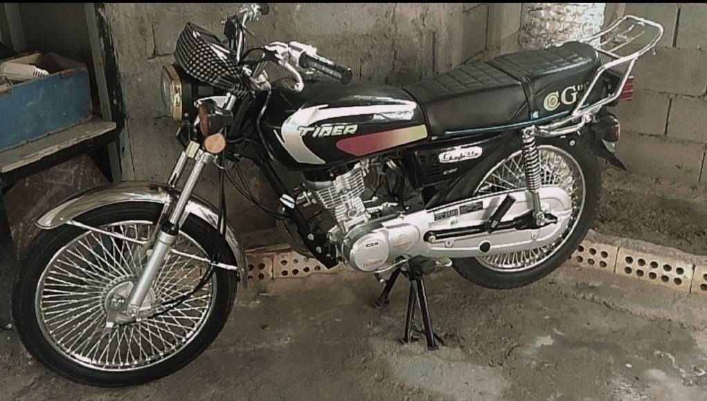 تايكر للبيع موديل25 /***********
