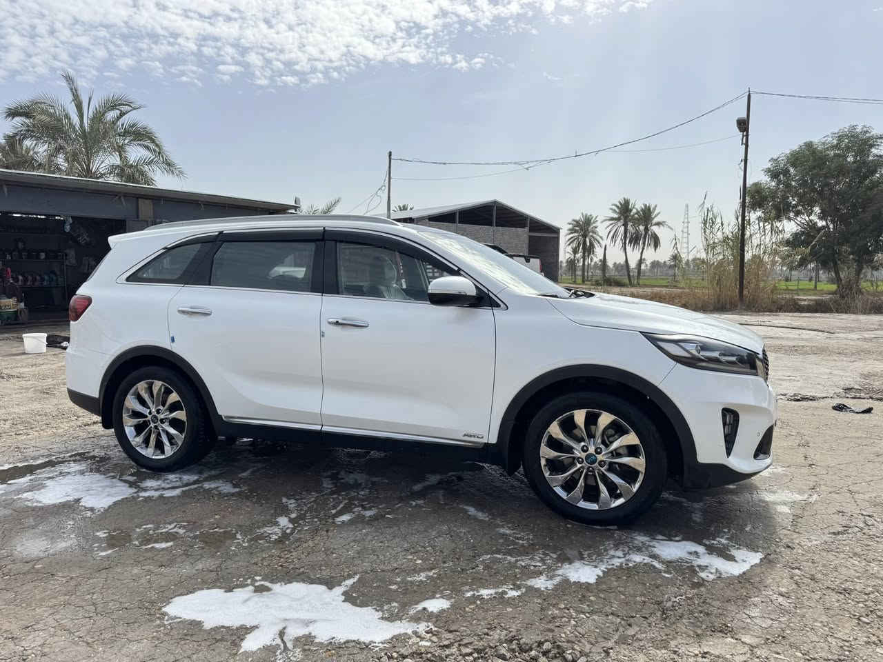 السلام عليكم سورنتو للبيع مديل 2018 السياره كفاله عامه ما عده شخط بل دعاميه الخلفيه السياره فول واحد على واحد فول موصفات السياره مال جناي استخدام شخص واحد ماشيه 120الف رقم السياره قادسيه بسمنه لاستفسار على الرقم ***********
