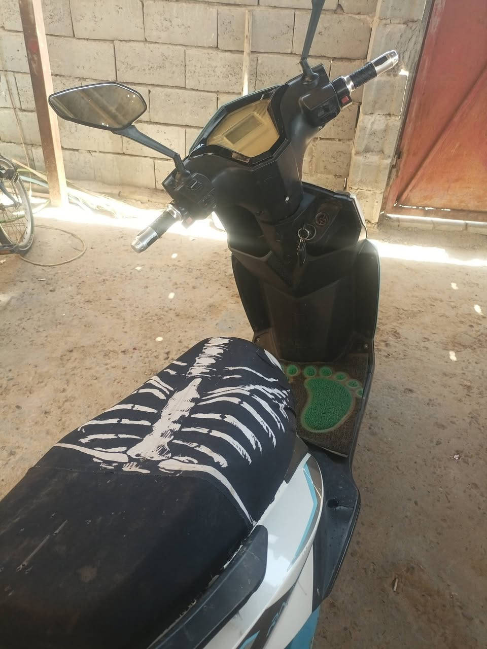 سلا م عليكم باسكل شحن شغال من كلشي بطارته مامنفخه بغره10 سعر 350 ***********
