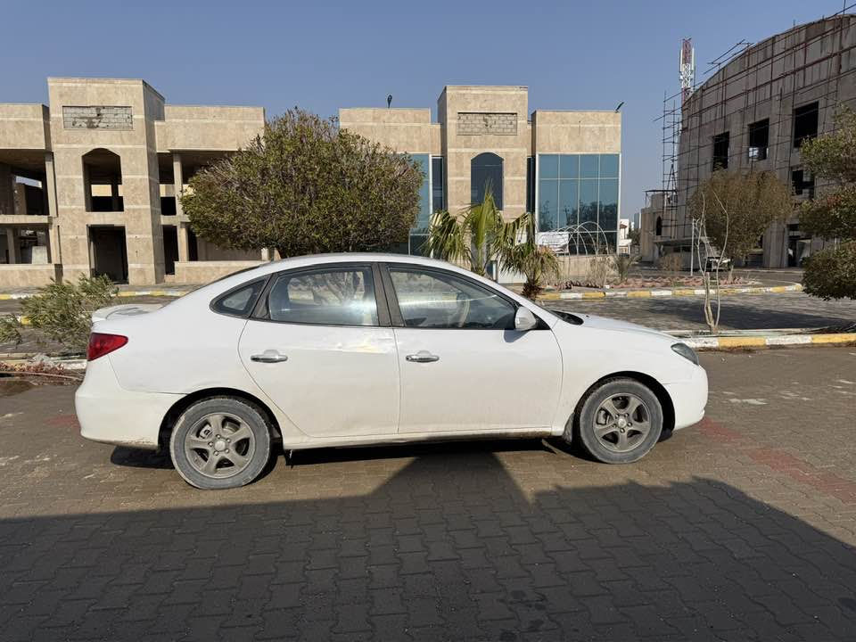 السلام عليكم للبيع النترا ١١ خليجي  محرك ١٦٠٠
رقم أربيل وكاله وتحويل مضمونات السياره جاهزه كير محرك حداديه تبريد كله جاهز بيهه مكانات صبغ أثر دحجات مكفوله من الضربه القويه تقريب ٥ قطع ابيع احزام بس هي مابيهه حزام السعر ٨٩ مكان السياره نجف للاستفسار الاتصال على الرقم ***********
