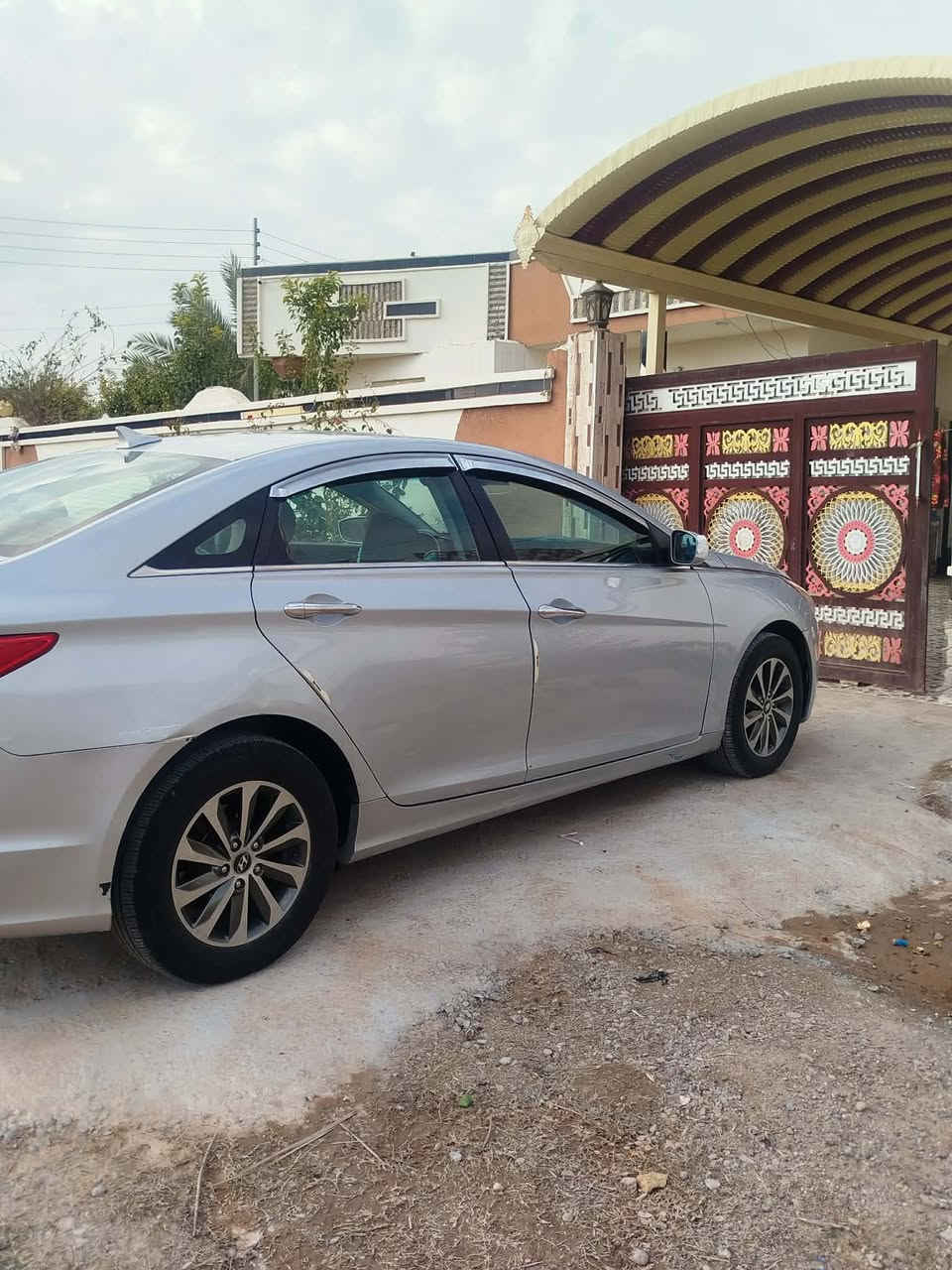 سوناتا موديل ١١مضلع بأسمي سياره مكفوله من ضربه وتبديل سياره جديده جديده لييل واحد امريكي محرك جيدي اي بشرط نص طابوكه قبل شهر شاده مكاني جزيره الخالديه اقصاط مترهم سعر ١٠٥  ***********
