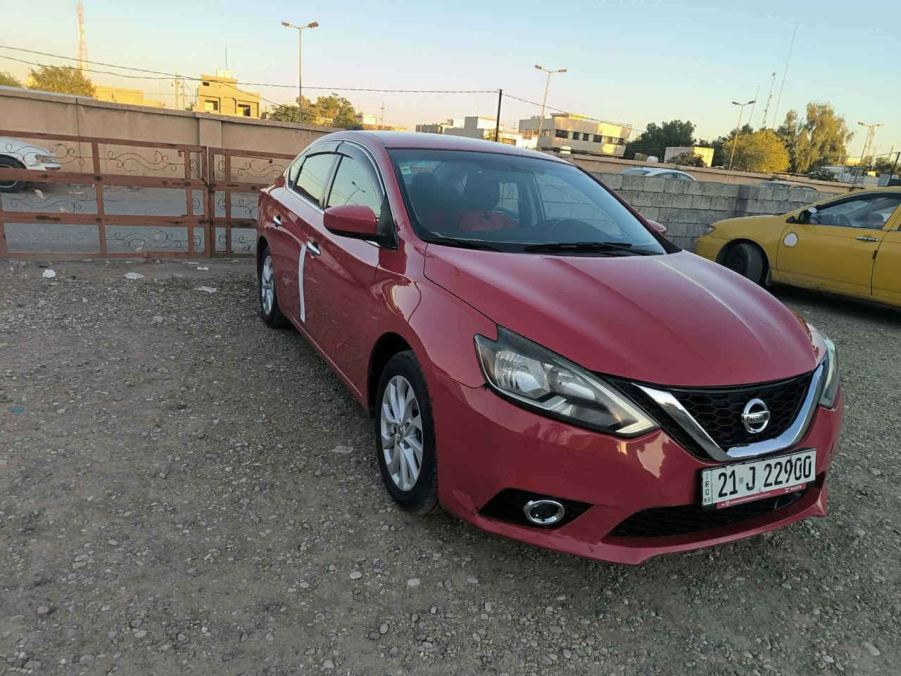 السلام عليكم من رخصت لادمن نيسان سنترا موديل ٢٠١٨سياره بدون ظرر بيه بس بارد قليل بدون ارباك السياره جاهز ونظيفه للبيع مكان السياره بعقوبه  سنويه جديده  لاستفسار لاتصال ***********
