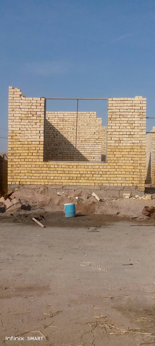 خلفه بناء متفرغ
***********ومن الله التؤفيق
