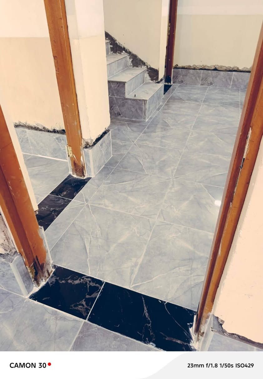 السلام عليكم
#خلفه سيراميك جدران ارضيه كاشي مرمر كرانيت لوح شغل درجه اولى 
#شغل مطابخ بايات درج صحيات 
#اسعارنه مناسبه 
# الخلفه حكيم العلواني 
#الرقم ***********
