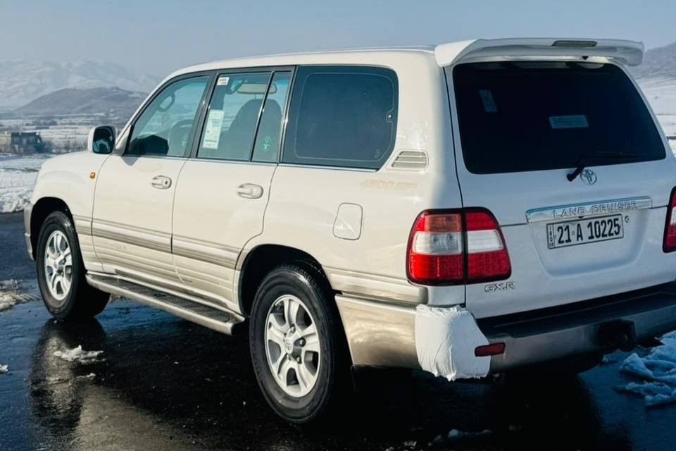 تۆیۆتا لاندکڕۆز مۆنیکا 2004 مواسەفات GXR فول 
فول بێ دەعم 
206 هەزار ڕۆیوە
ناوزەرد  سڵاید
 سەلاجەچوار جام كارەبا 
كامل پۆڵیش كراوە   
نموونە لە جوانی و پاکی 

سـعـر : لە کۆمێنت داوابکە ڕاستەوخۆ بۆت دێت 📥 

گێڕو مەكینەی نەكراوەتۆ بەشەرت 

ژمارەی خاوەنەکەی 
***********
***********
