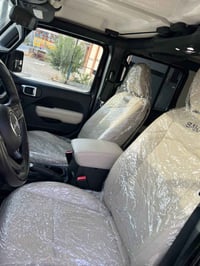 Jeep 2022 ٦ بستن مەکينە مەرخوب جيب  موديّل / ٢٠٢٢ مواسفات / شاشه ، كام...