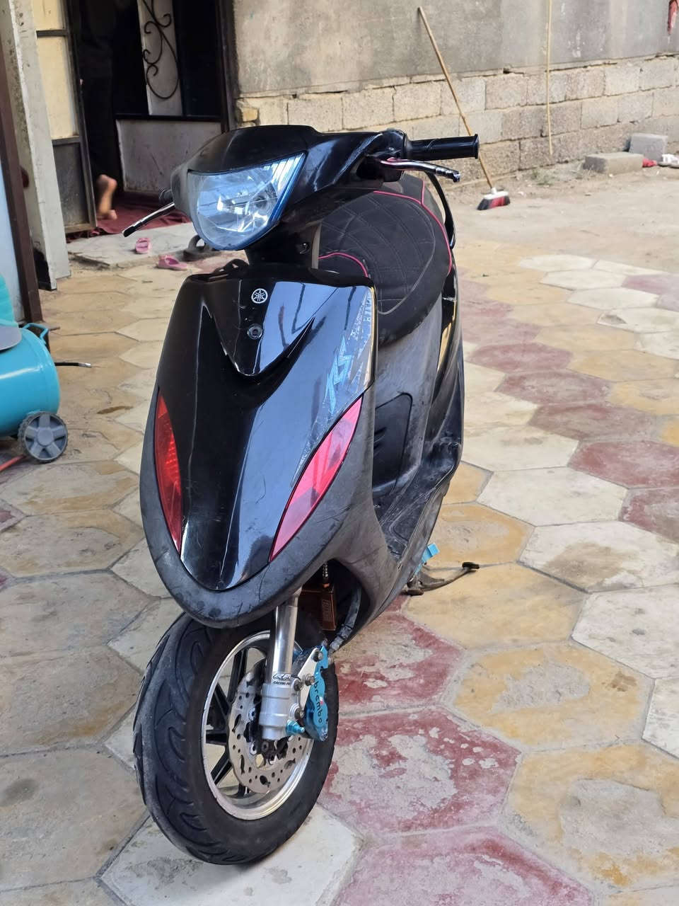 سلام عليكم
ماكس عدله للبيع 

الدراجه ختم واحد زي المكينه حتى قبق البانزين 

بس كفرات واصلايت مو تجاري 

بيه يدات جي سبيد 

قبق فلاوين ان سي واي 

قطره انسي واي 

فراك بريك أن سي واي 

قاعدت رقم دبليو اف

شيال دبليو اف 

فج برمبو 

شفت ويل دبليو الف 

قبق عنبار دبليو اف 

وياله نجمه 

قبق هندر سمارت 

كلج امامي رياضي مال تفصيخ خلفي بلادي 

صدر ار بي ام

اشاير اربع ولفات  دراجه شغاله. من الطول لطول 

مفتوحه بس ولفات اي شي باقي مكفول بيه 

دراجه ماناقصه برغي 

سعره  800وبيه مجال قليل حك جيه

مكاني ناصريه سوك الشيوخ ***********
