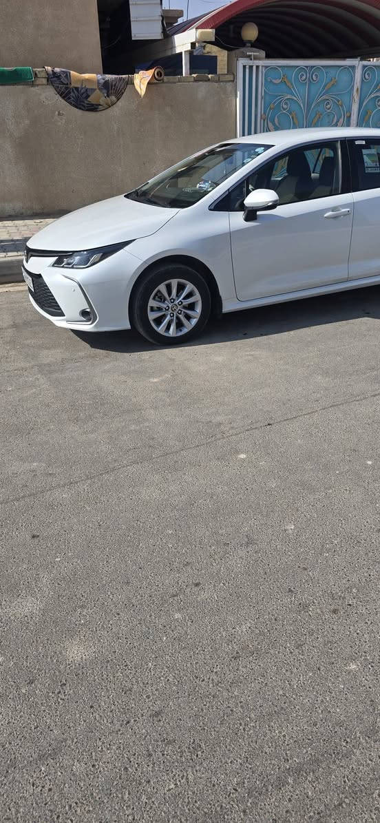 كورلا ٢٠٢٣ رقم أربيل بانزين  ماشيه ٤٥ ألف قابل للزيادة مكفوله ماعدا شخط بسيط جدا في الجاملغ الخلفي عكس السائق فقط مواصفاتها بصمة تشغيل وأبواب تحكمات ستيرن نظام ABS السعر ١٧٥$ غير متواجد عالفيس او الماسنجر للإستفسار 
***********
