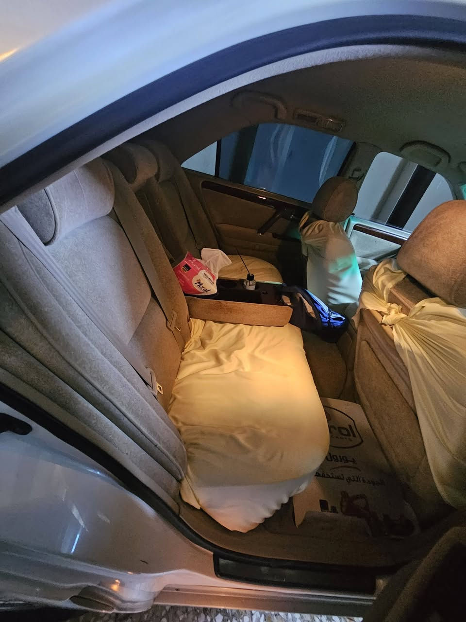 السلام عليكم كراون ملكةموديل ٢٠٠١ رقم سليمانيةالجديد سيارةمكفولةكفالةعامةبشرط سنويةباسمي تحويرةفوك وجوةنجف دشبول جديد ٤ دكم كرستال محرك ديفور الجبير مسويلهةادامةكاملةربع دينار ماتصرف عليهةمكانهةبغداد ***********  ***********ابو سيف
السعر ١٥٥ ورقة اخوان رجاءا كل شي اكو بالسوك السيارةجديدةوبالعافيةع الي تصير من نصيبة
