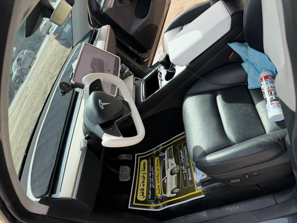 تيسلا موديل yماشيا 15500ورايدها 18500بيع فقط موديل 2024 اون لاين وي نقص مبيها ***********
