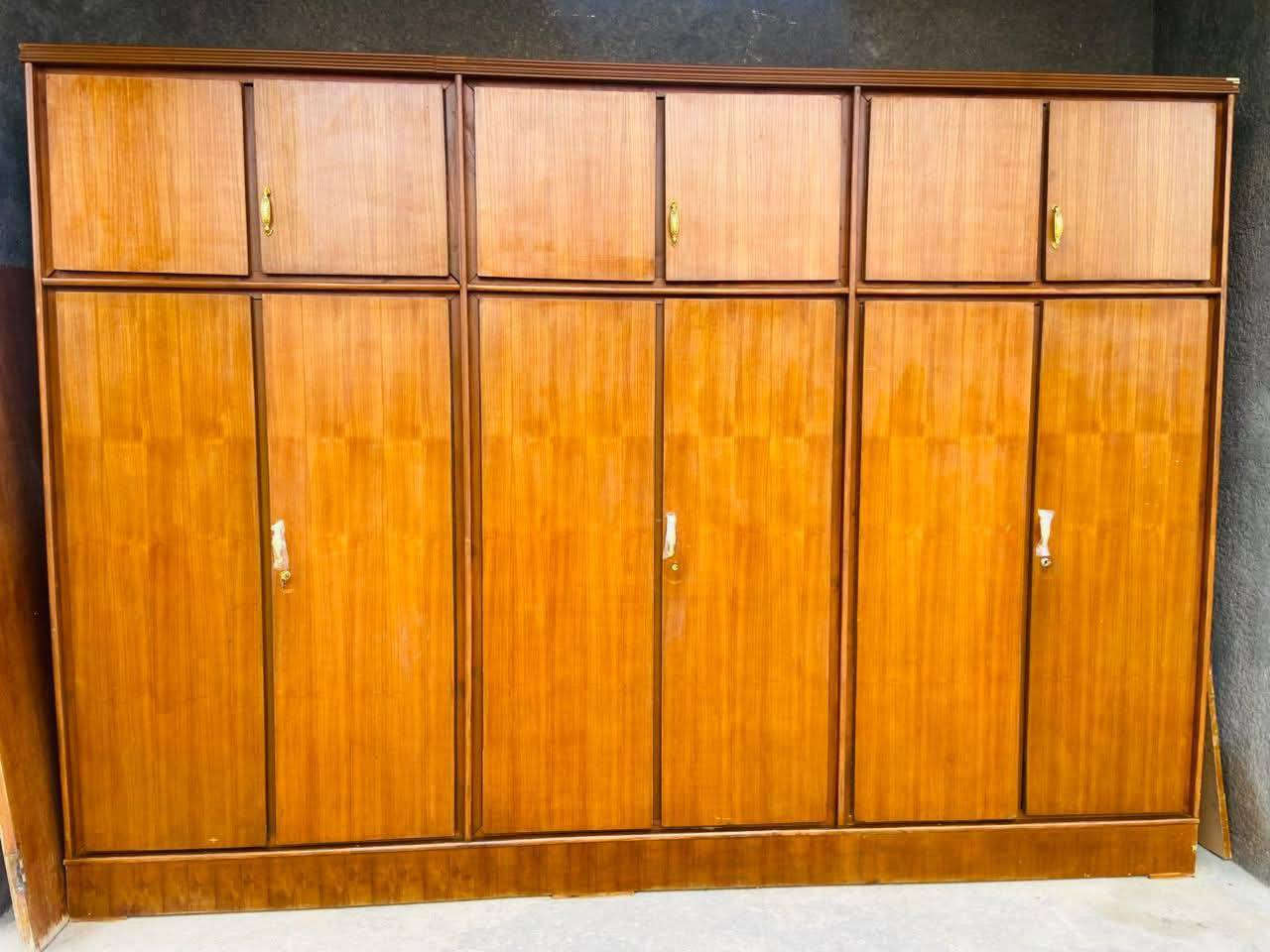 للبيع كنتور ملحق 6طابقين مستخدم شرط نضافه فول خشب صاج عراقي سعره 390 وبي  
كنتور أبو 4 بوب جديد سعر 270 وبي مجال ‏‪***********‬‏
