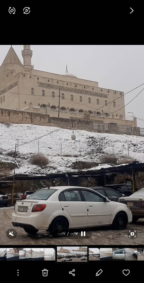 كيا ريو 2011فول مواصفات الون بيض رقم اريبل دولي محرك 14كير دماتيك البيع نقد+قصد ***********
