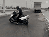 سلام عليكم ورحمة الله وبركاته. دراجه فورزه صفر 9دراجه انطي ضمان بالمكينه شرط ماساحكه ونطي ضمان بالجويتر والكهربائيات الدراجه مسوي ادامه كلجات جددد وقايش وفيتبم ونوزل. دراجه ماناقصها شي. زائد تزويد دبلات خلفي نيكل تجي ان الجك. زائد وجه بومه وياها وجها الاصلي ولقود ايضن.. الدراجه اوراقها كاملها كبل تروح ترقم. الدراجه ماناقصها شي. ابد بس بيها ملاحضات بالكفر. السعر المطلوب، 950وبيها مجال قليل. لان اريد اسافر الدراجه نضيفه الرقم ***********
